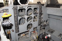 Cockpit posteriore MB 326 - Foto IHAP