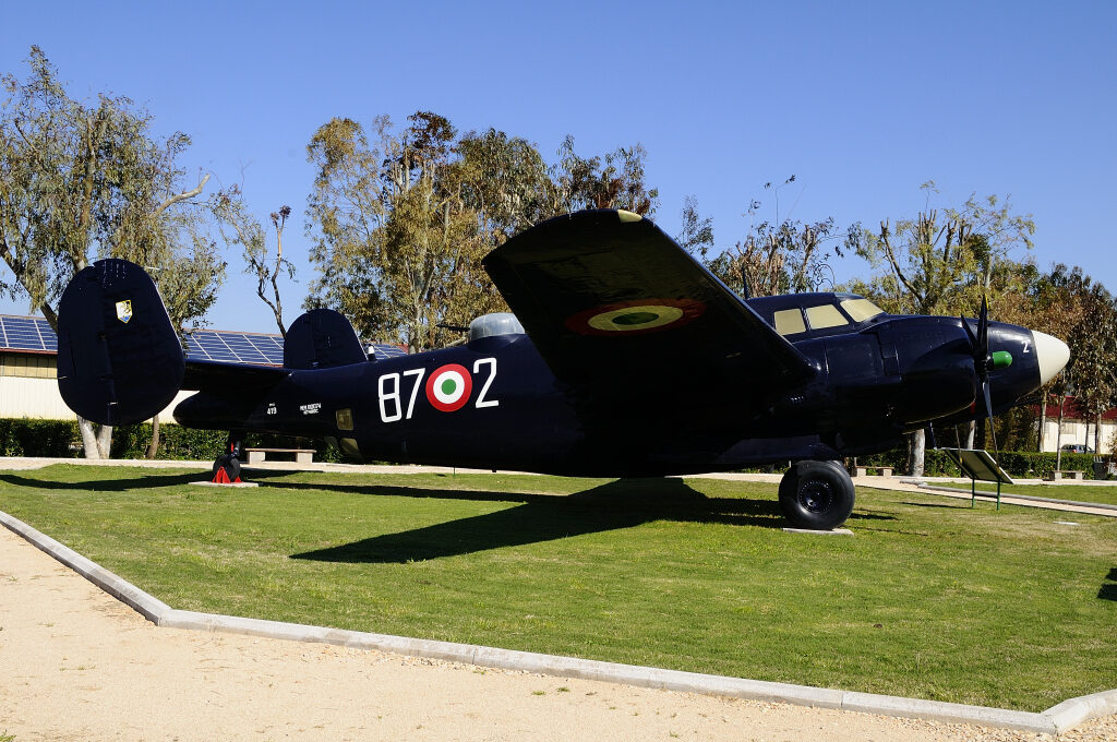 Il Lockheed PV-2 Harpoon oggi conservato a Piana delle Orme è stato per alcuni anni esposto all'esterno del Museo di Vigna di Valle e poi conservato nel Deposito AM di Torricola (Roma).