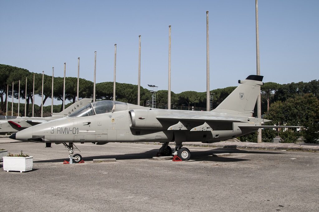 AMX MM 7102 esposto presso la SSAM di Caserta