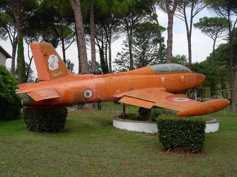 Aermacchi MB 326 ad Orte (VT)