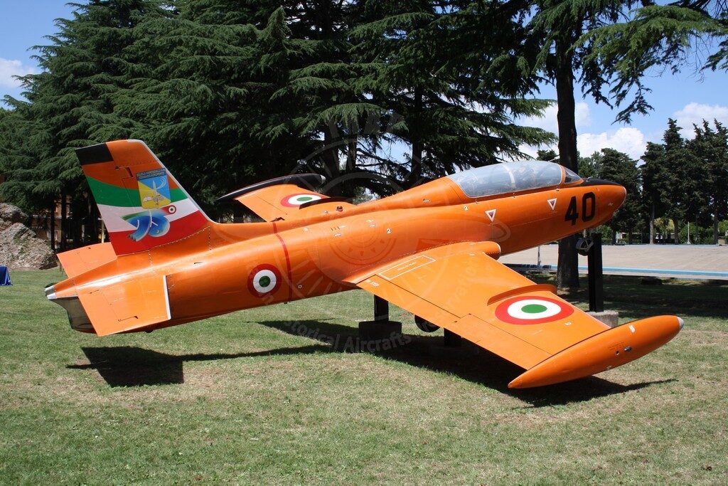 Aermacchi MB 326 MM 54145 ora alla Scuola Marescialli AM di Viterbo