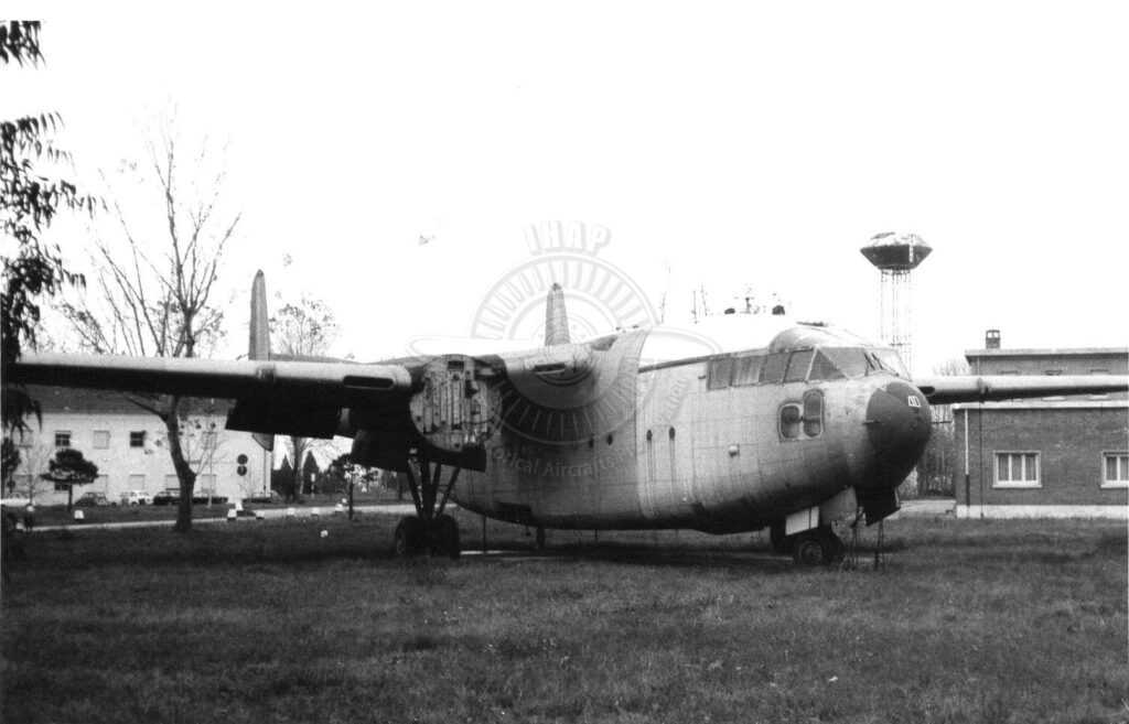 Fairchild C 119J a Pisa San Giusto per l'addestramento degli equipaggi.