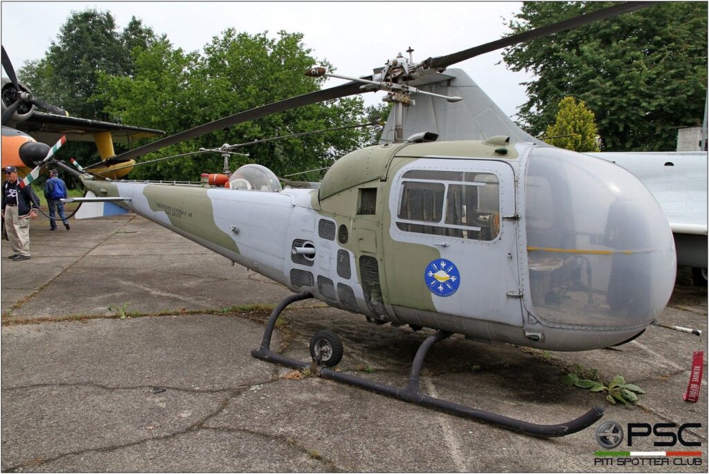 Agusta Bell AB 47J con MM 80224 a Cameri